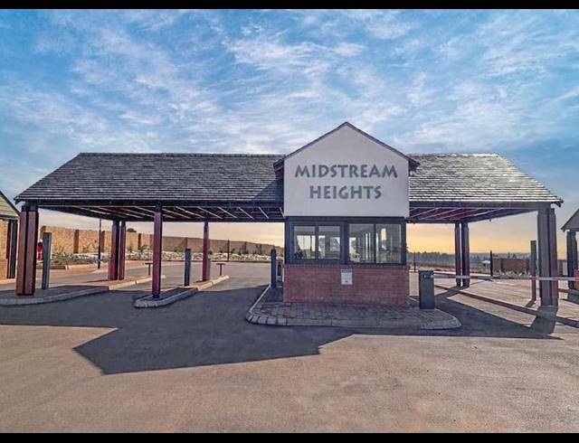 4 BEDROOM HOUSE FOR SALE IN MIDSTREAM HEIGHTS